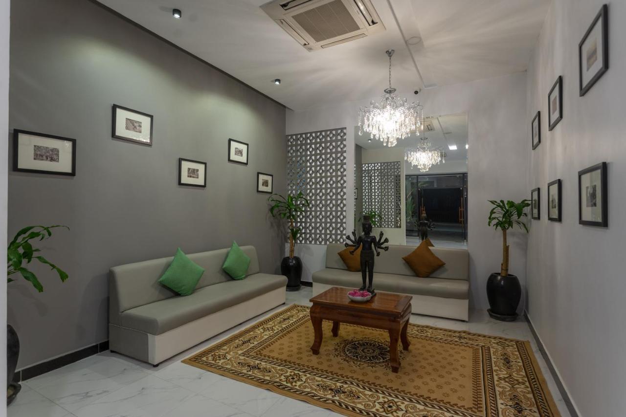 Angkor Sivutha Suites By Alfa Siem Reap Exteriör bild